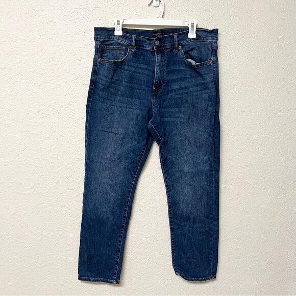 Lucky Brand 410 Athletic Straight Fit Mens Denim Blue Jeans Size 36x30